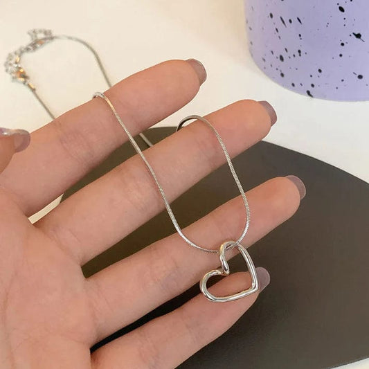 Knot Heart Necklace – Premium Quality, Tarnish-Free & Waterproof