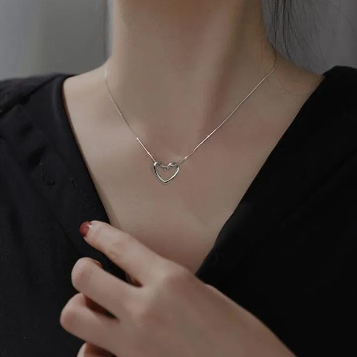 Knot Heart Necklace – Premium Quality, Tarnish-Free & Waterproof