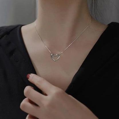 Knot Heart Necklace – Premium Quality, Tarnish-Free & Waterproof